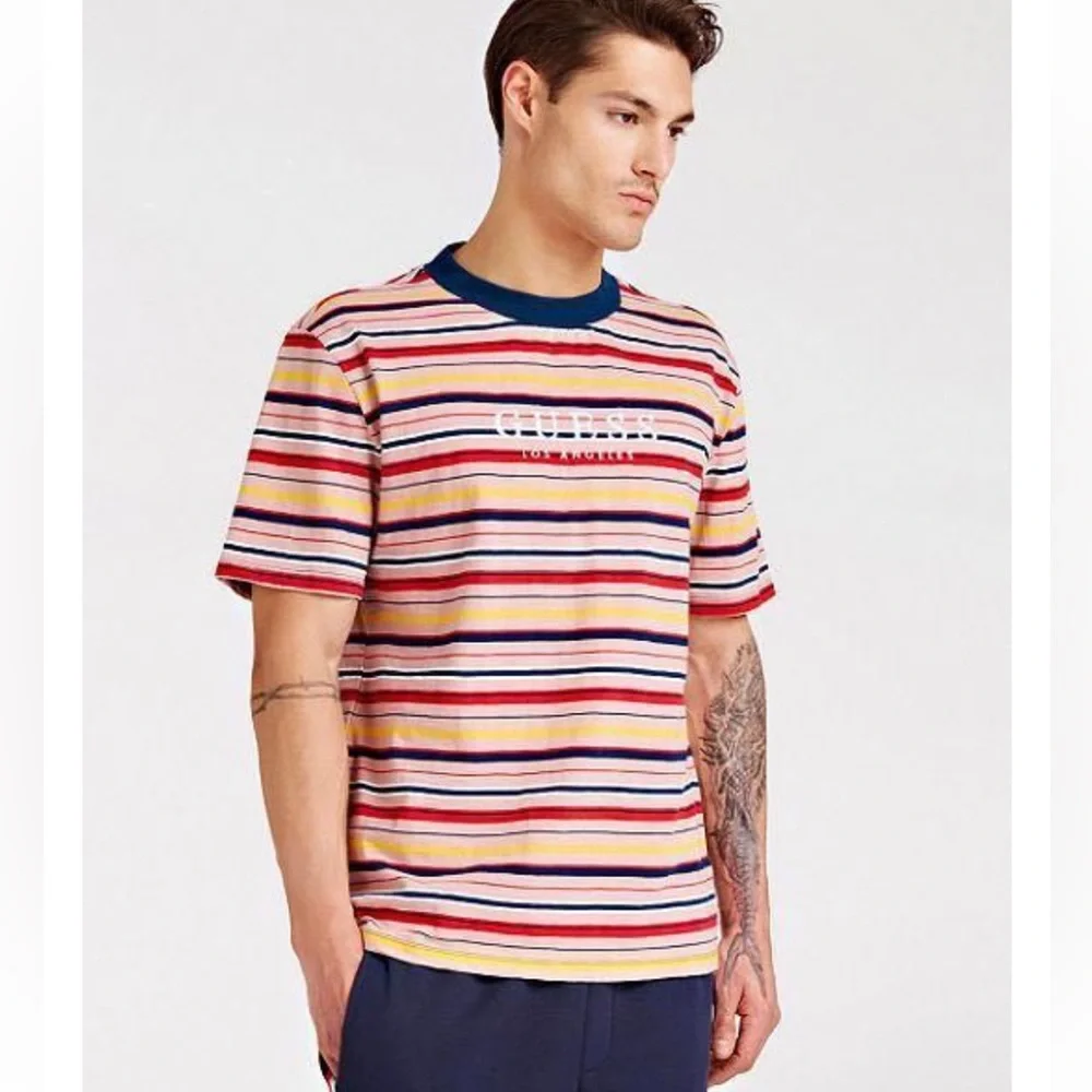 Vintage Guess Stripe Embroidered Striped Spell out Streetwear T Shirt Sz M ππ - Picture 5 of 12